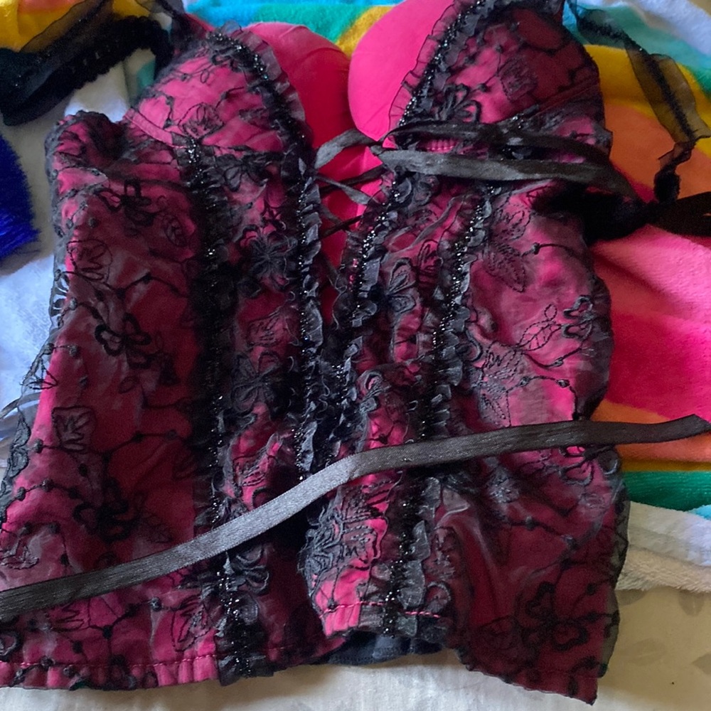 Black and pick women’s corset